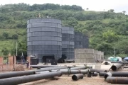 El senador Juan Manuel Galán visitó la construcción de la planta de tratamiento de agua de La Vega.